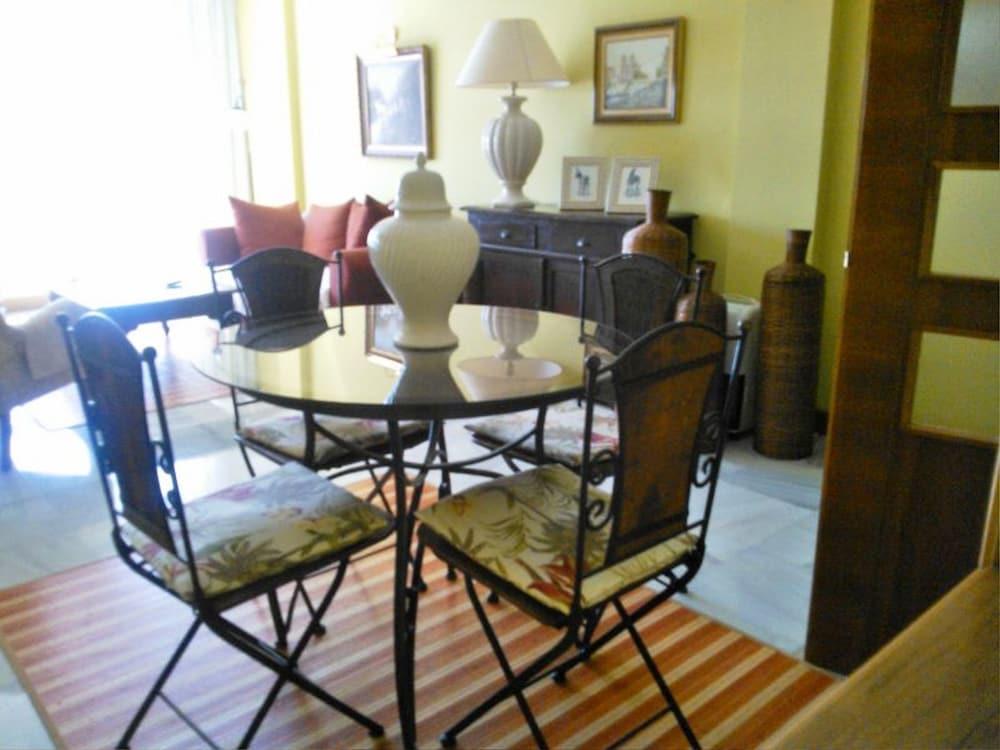 Livingtarifa - Apartamento En El Centro Con Garaje Zewnętrze zdjęcie